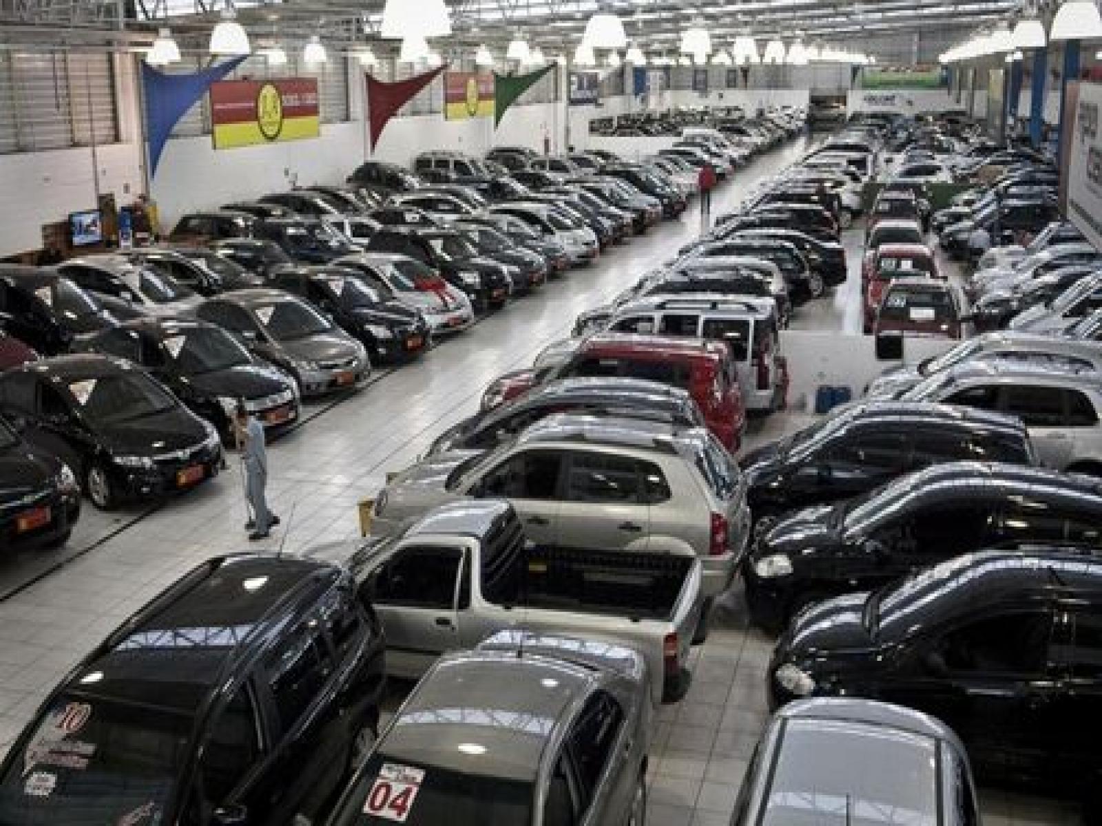 Escassez de chips vai atrapalhar produção de carros até o fim de 2022