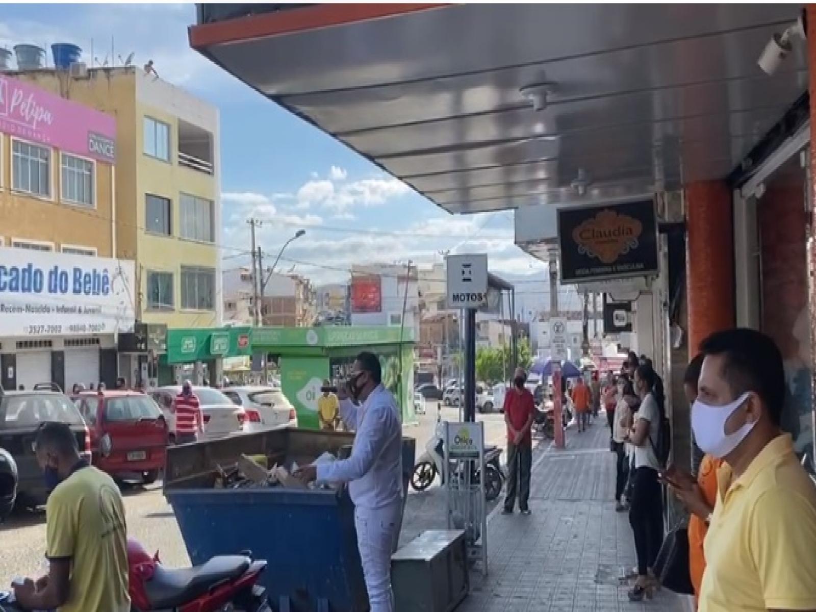 Comerciantes de Jequié fizeram corrente de oração pelas vítimas da COVID e reabertura do comércio