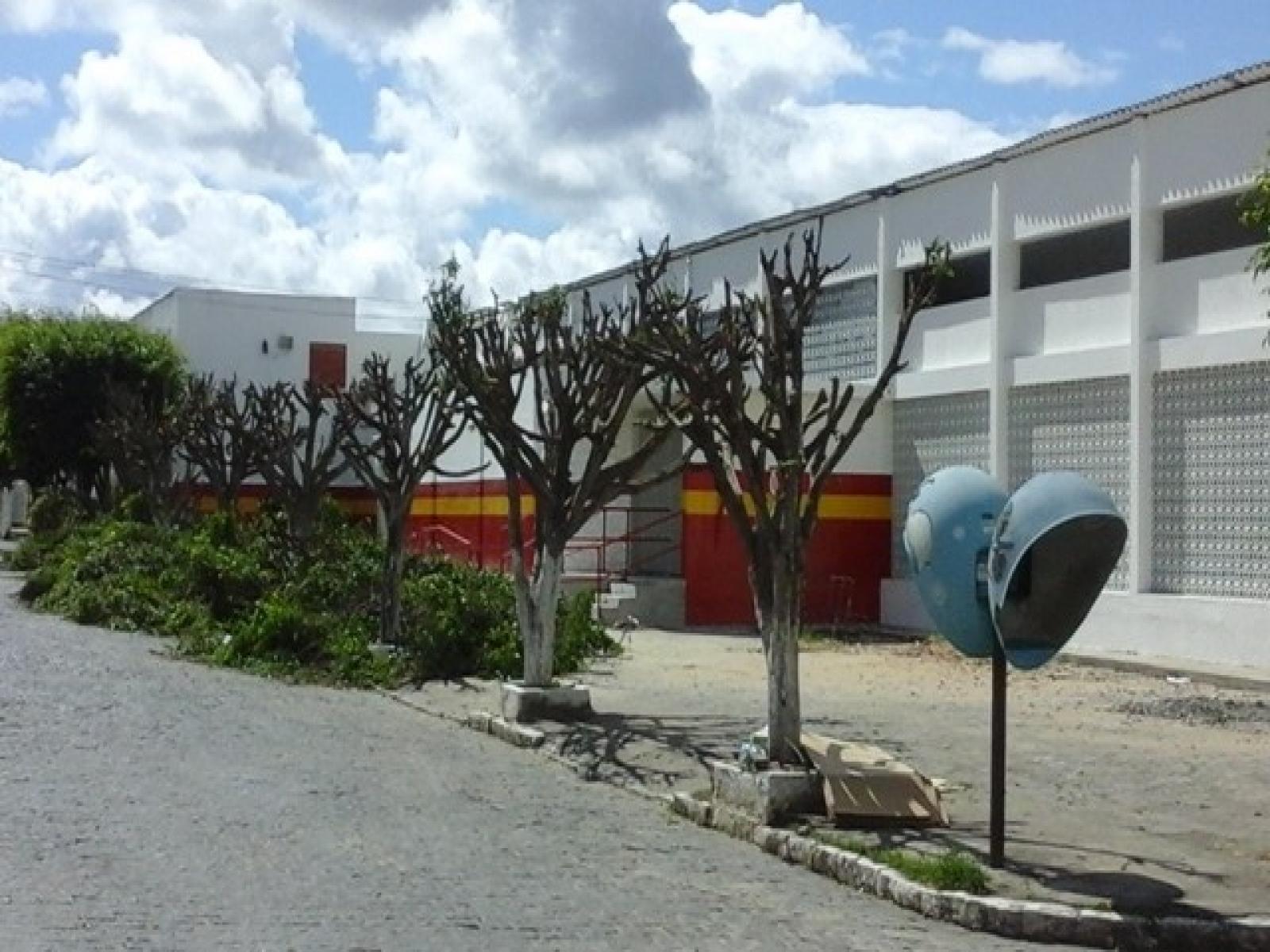 MP recomenda interrupção de retirada irregular de árvores em Jequié