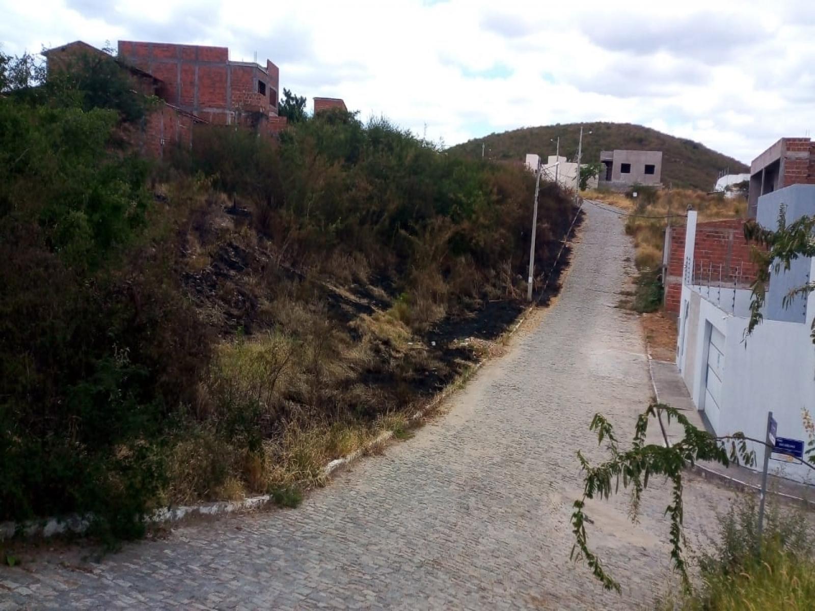 Incêndio no Parque das Algarobas e Sanvile
