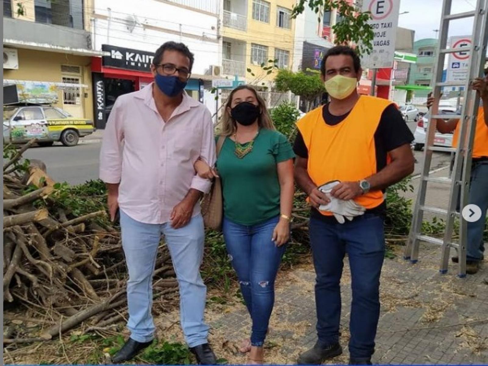 Vereadora Moana Meira aproveita recesso para fiscalizar obras no município