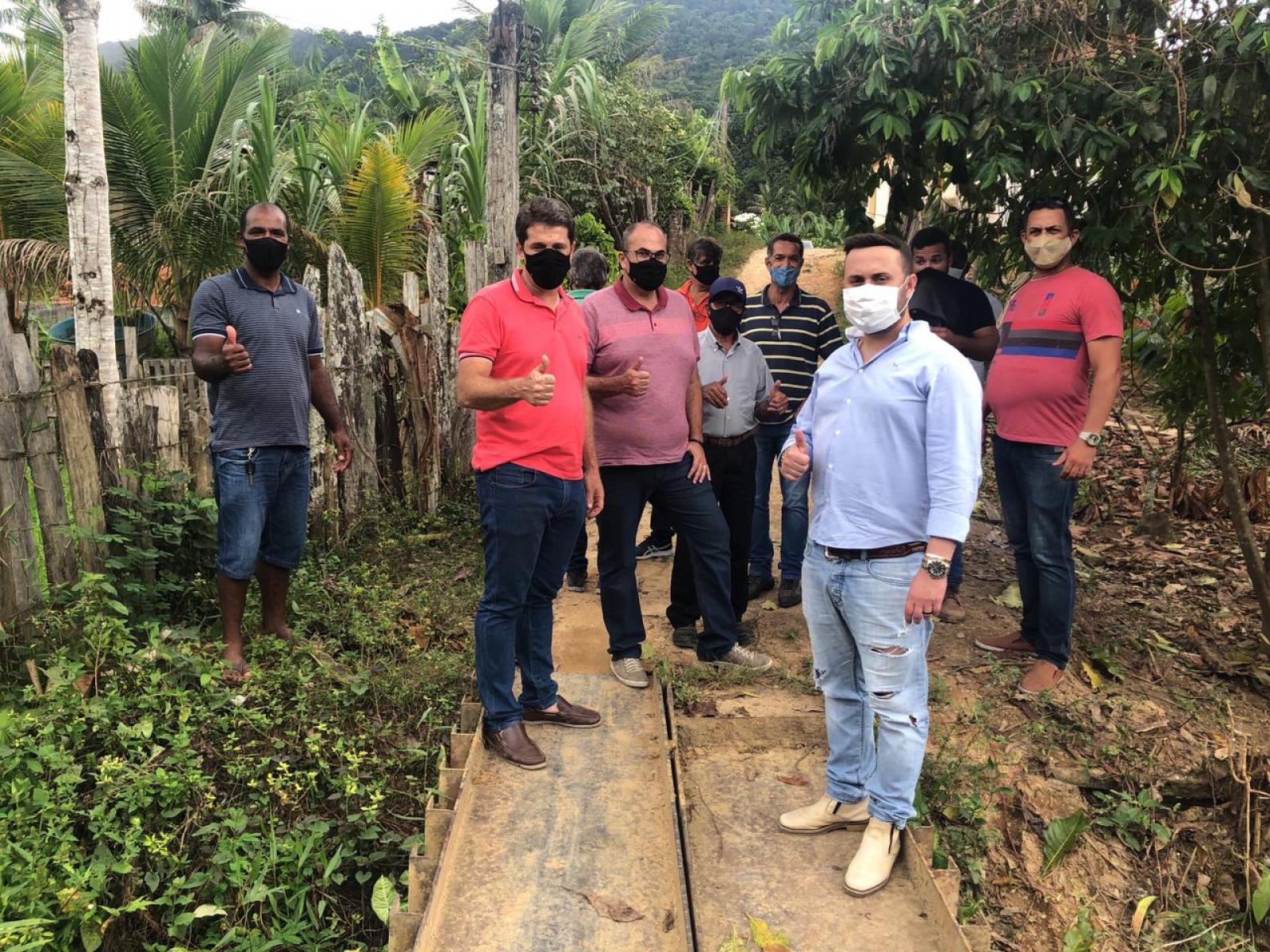 Vereador Walmiral Marinho leva melhorias para o distrito de Florestal