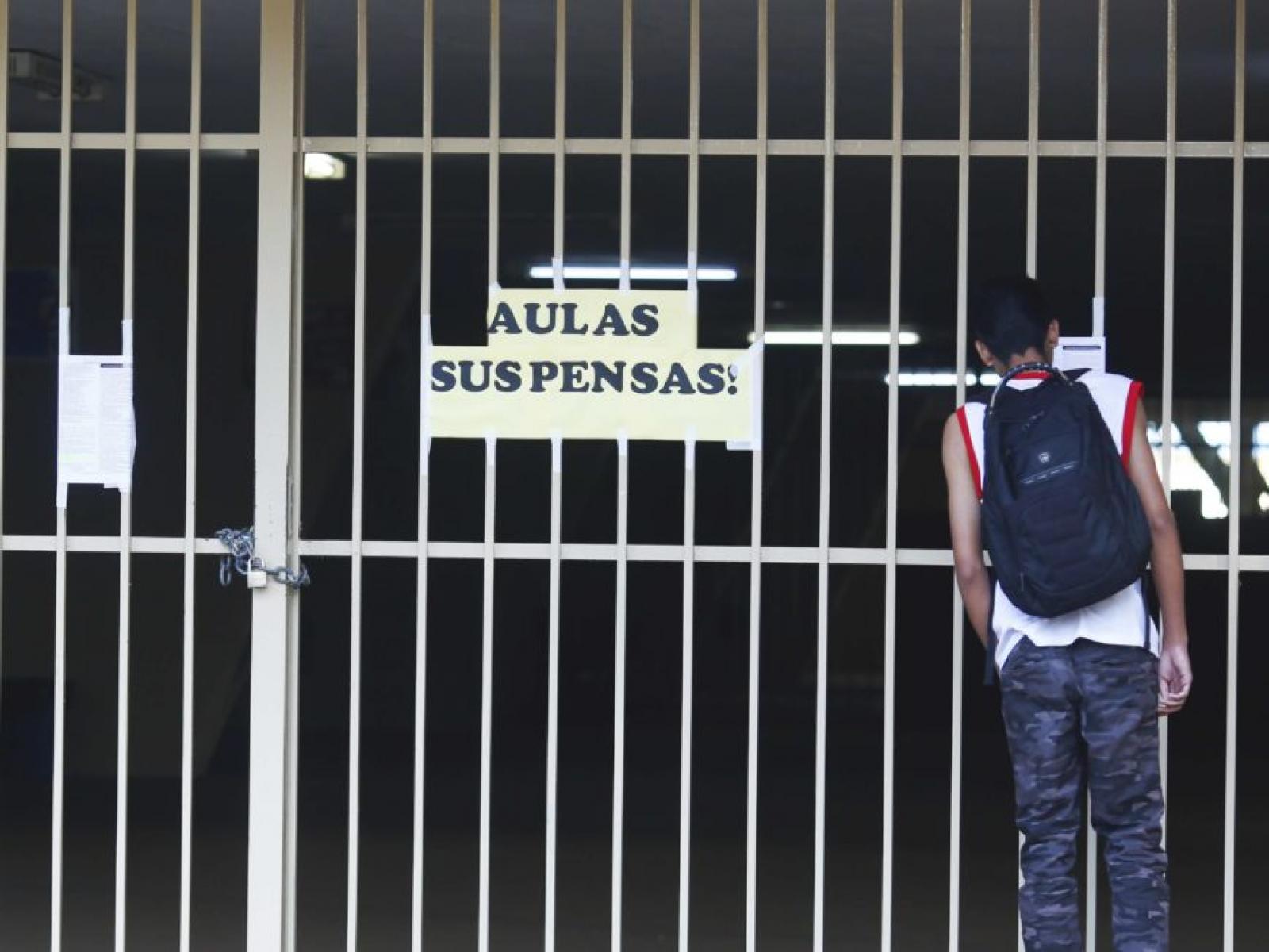 Escolas fechadas podem representar retrocesso de até quatro anos na aprendizagem