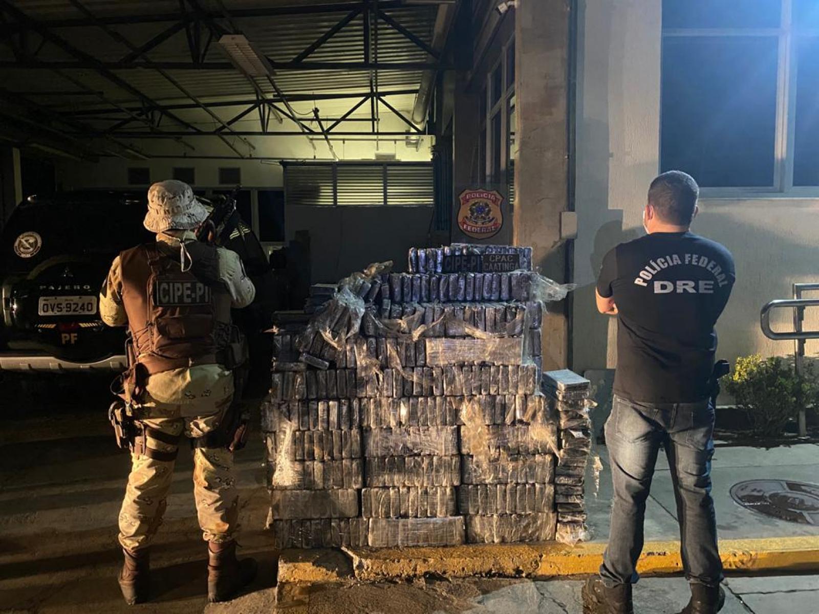 Força tarefa apreende 3 caminhões com uma tonelada de cocaína