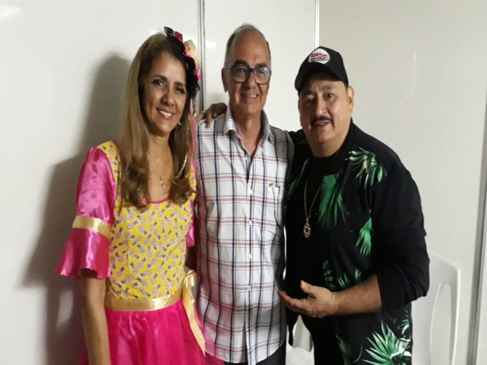 Prefeito de Itagi Dr. Olival Andrade,  lamenta morte do cantor Dedim Gouveia.
