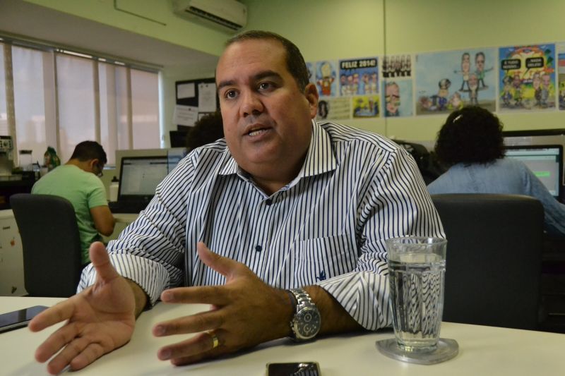 Sandro Régis cobra redução do ICMS sobre os combustíveis: o governador está jogando contra a Bahia Sandro Régis cobra redução do ICMS sobre os combustíveis: o governador está jogando contra a Bahia