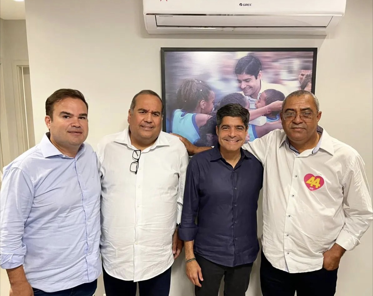 Líder político, Elias Souza, participou de reunião com ACM Neto Líder político, Elias Souza, participou de reunião com ACM Neto