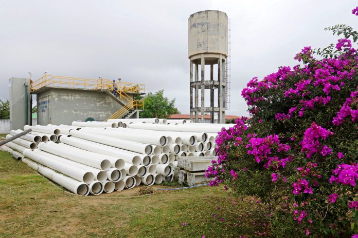 Em Maracás, Governo do Estado anuncia R$ 220 milhões em obras para o município e outras cidades da região Em Maracás, Governo do Estado anuncia R$ 220 milhões em obras para o município e outras cidades da região