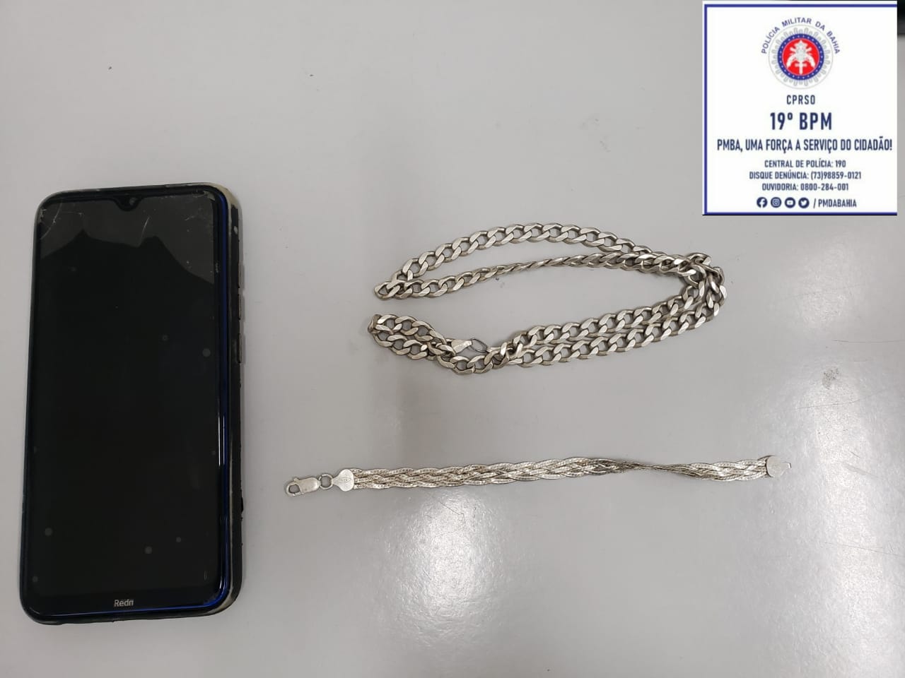 Policia Militar realiza prisão de suspeito de roubo de jóias em Jequié Policia Militar realiza prisão de suspeito de roubo de jóias em Jequié
