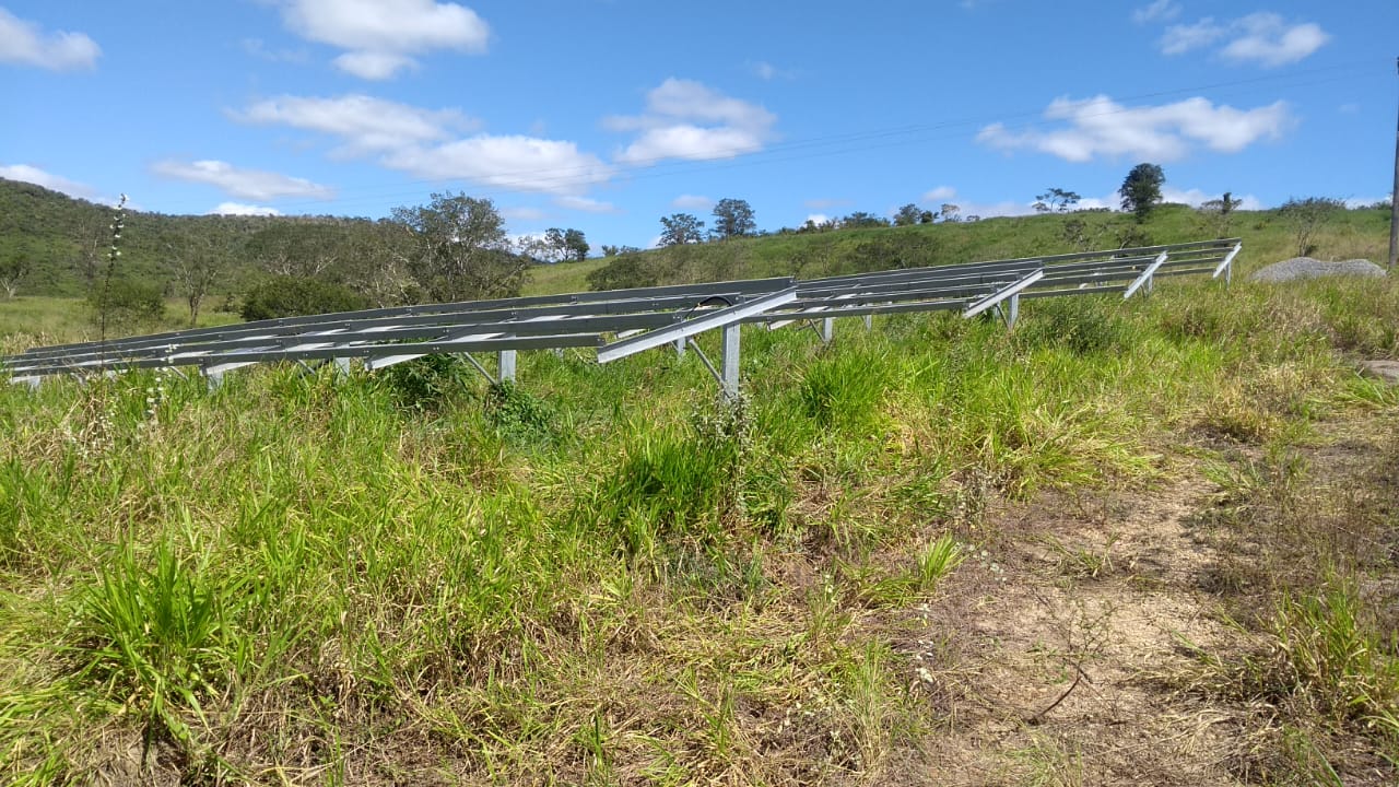 Empresário jequieense oferece recompensa de 10 mil reais para quem der pistas sobre o furto de placas solares Empresário jequieense oferece recompensa de 10 mil reais para quem der pistas sobre o furto de placas solares