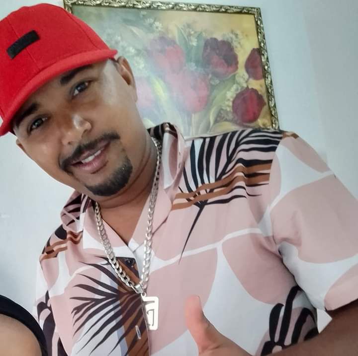 Bandidos em um carro assassinaram homem na Avenida Beira Rio Bandidos em um carro assassinaram homem na Avenida Beira Rio