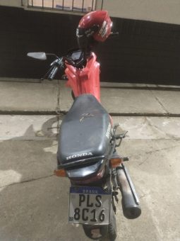 Ipiaú: Suspeito de atirar em homem para roubar moto foi preso pela PM no trevo da Atlantic Nickel Ipiaú: Suspeito de atirar em homem para roubar moto foi preso pela PM no trevo da Atlantic Nickel