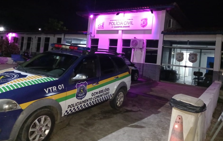 Homem é preso pela Guarda Civil Municipal de Brejões após agredir a companheira Homem é preso pela Guarda Civil Municipal de Brejões após agredir a companheira