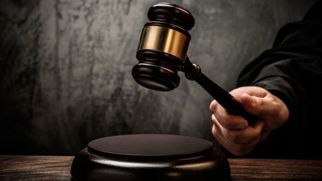 Homem é condenado a 28 anos de prisão por estupro e homicídio de enteada