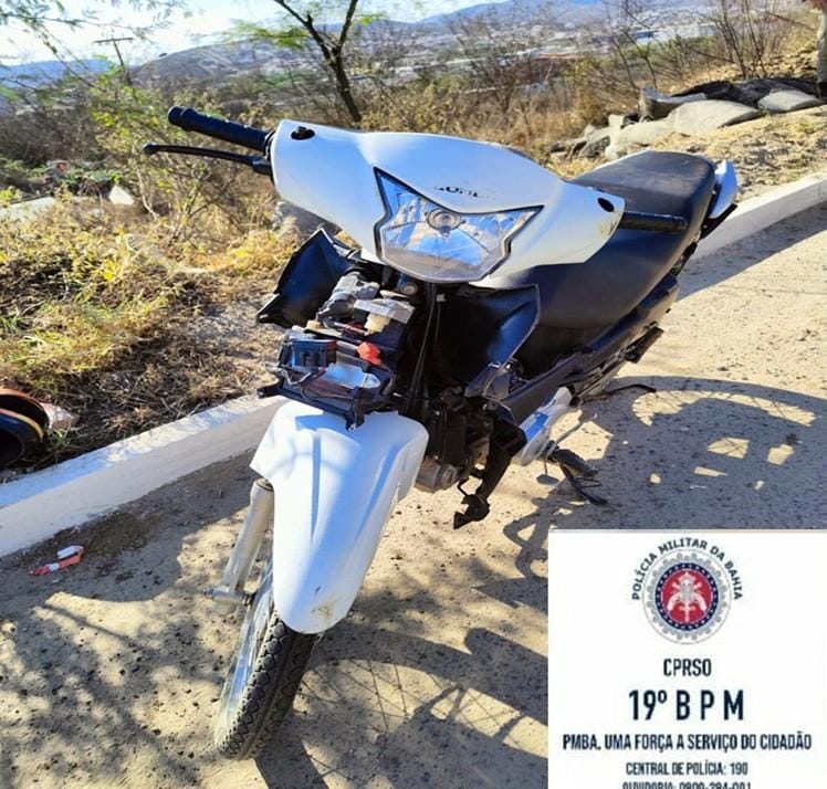Polícia Militar recupera moto roubada no bairro Pompílio Sampaio Polícia Militar recupera moto roubada no bairro Pompílio Sampaio