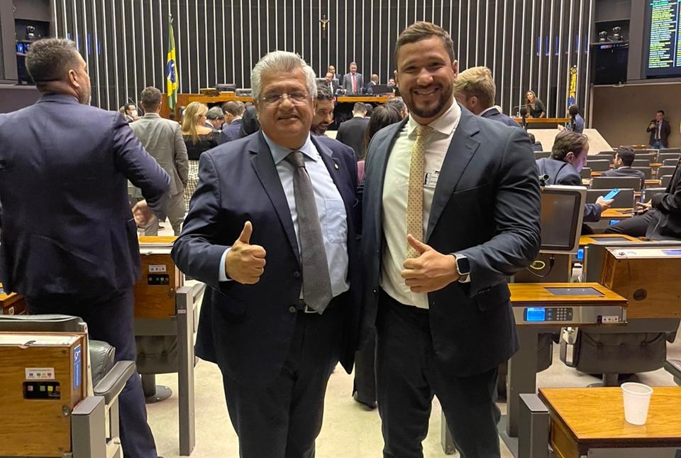 Vereador Bui Bulhões está em Brasília já conseguiu 250 mil reais para investimentos no IFBA de Jequié Vereador Bui Bulhões está em Brasília já conseguiu 250 mil reais para investimentos no IFBA de Jequié