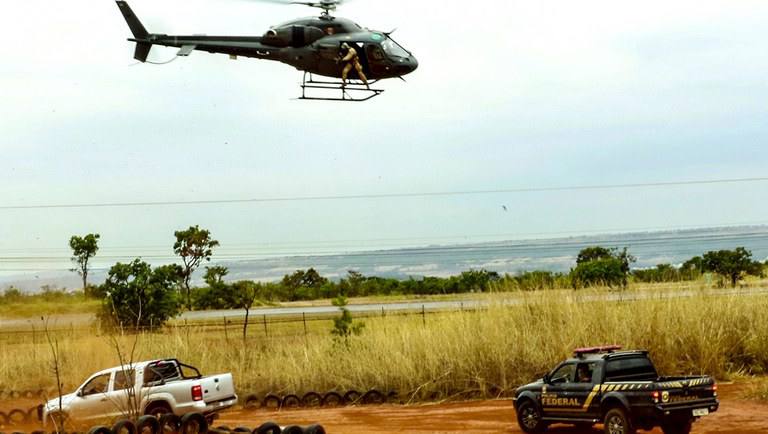 Governo Federal altera lei sobre restituição de veículos usados pelo tráfico. Governo Federal altera lei sobre restituição de veículos usados pelo tráfico.