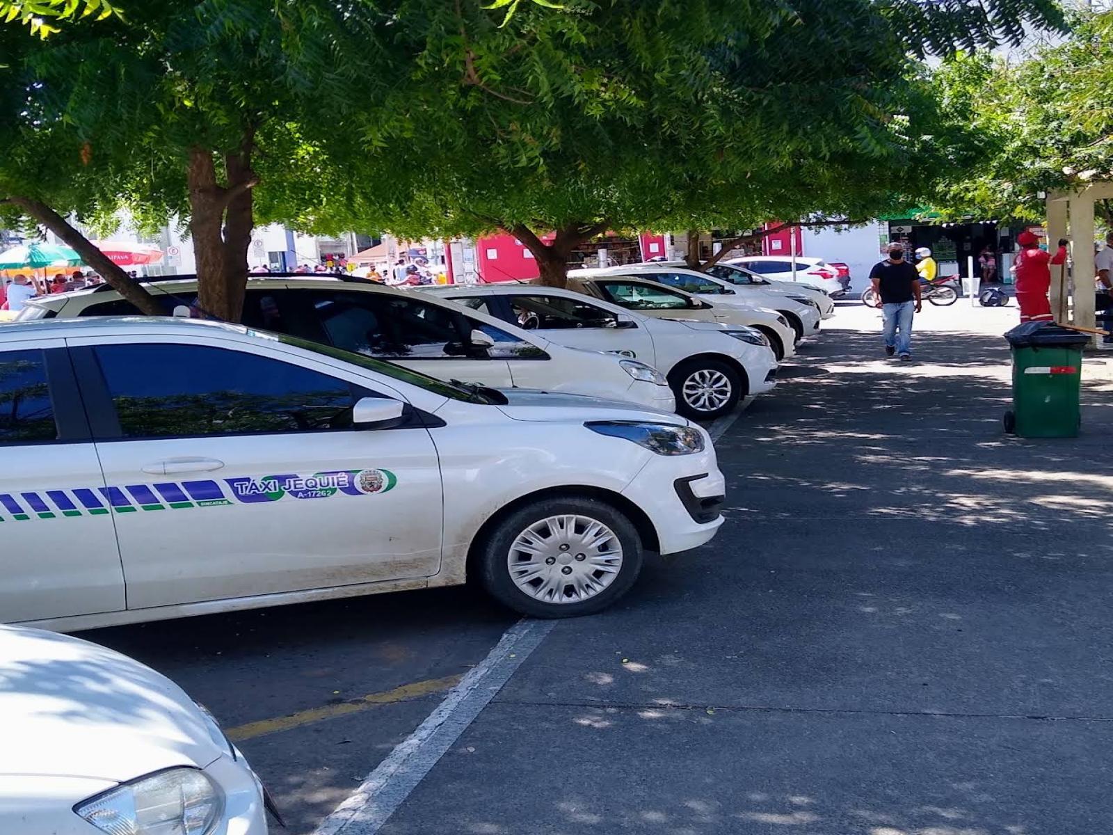 Pagamentos da quinta e sexta parcelas dos benefícios Caminhoneiro e Taxista serão antecipados