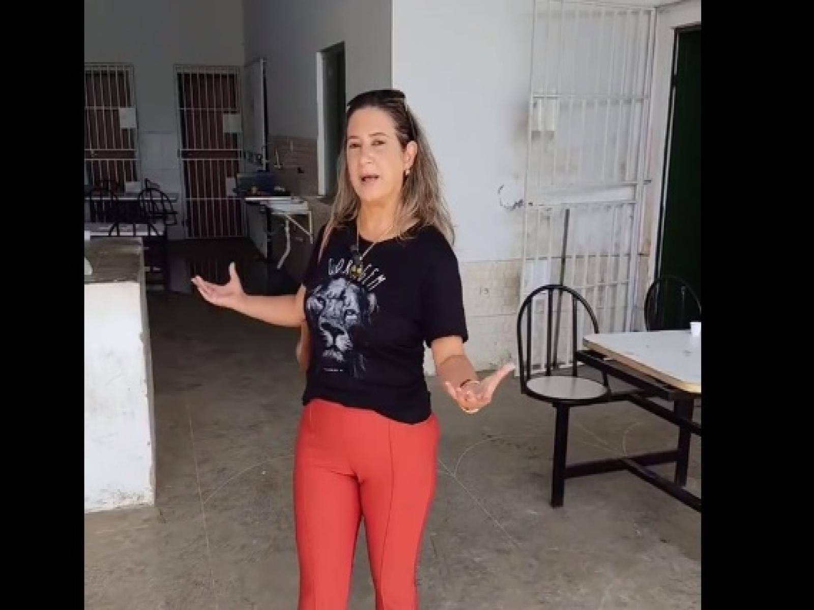 Vereadora Moana Meira realizou fiscalização no Centro Pop
