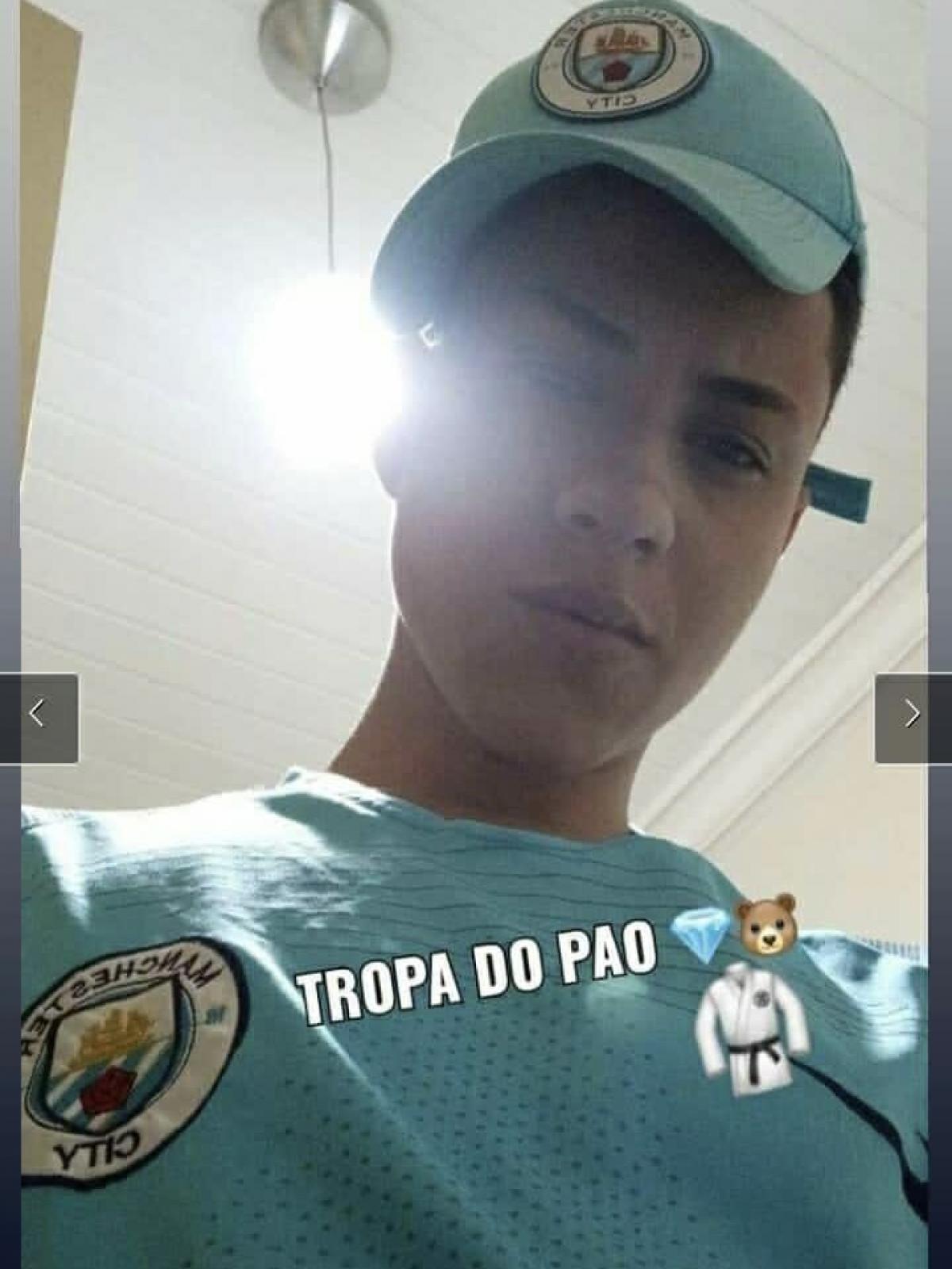 Jovem executado a tiros na Rua Candinha Barreto