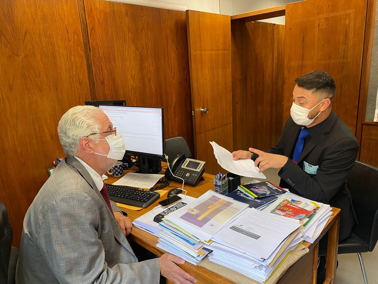 Itiruçu: vereador Ezequiel Borges cumpre promessas de campanha e leva melhorias para o município