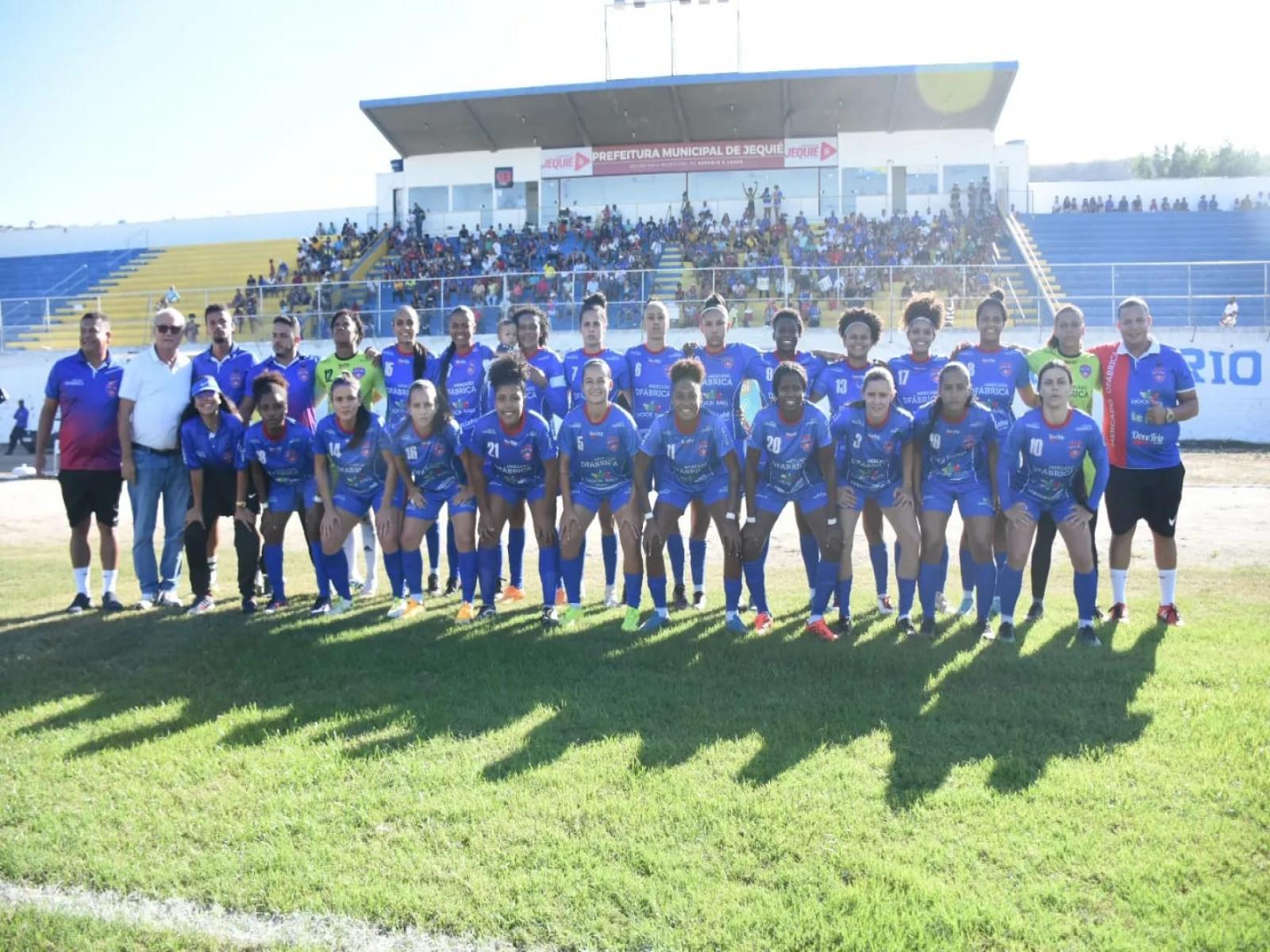 Doce Mel goleia o Estaciano por 3 x 0 no jogo de volta e garante classificação para as oitavas de final.