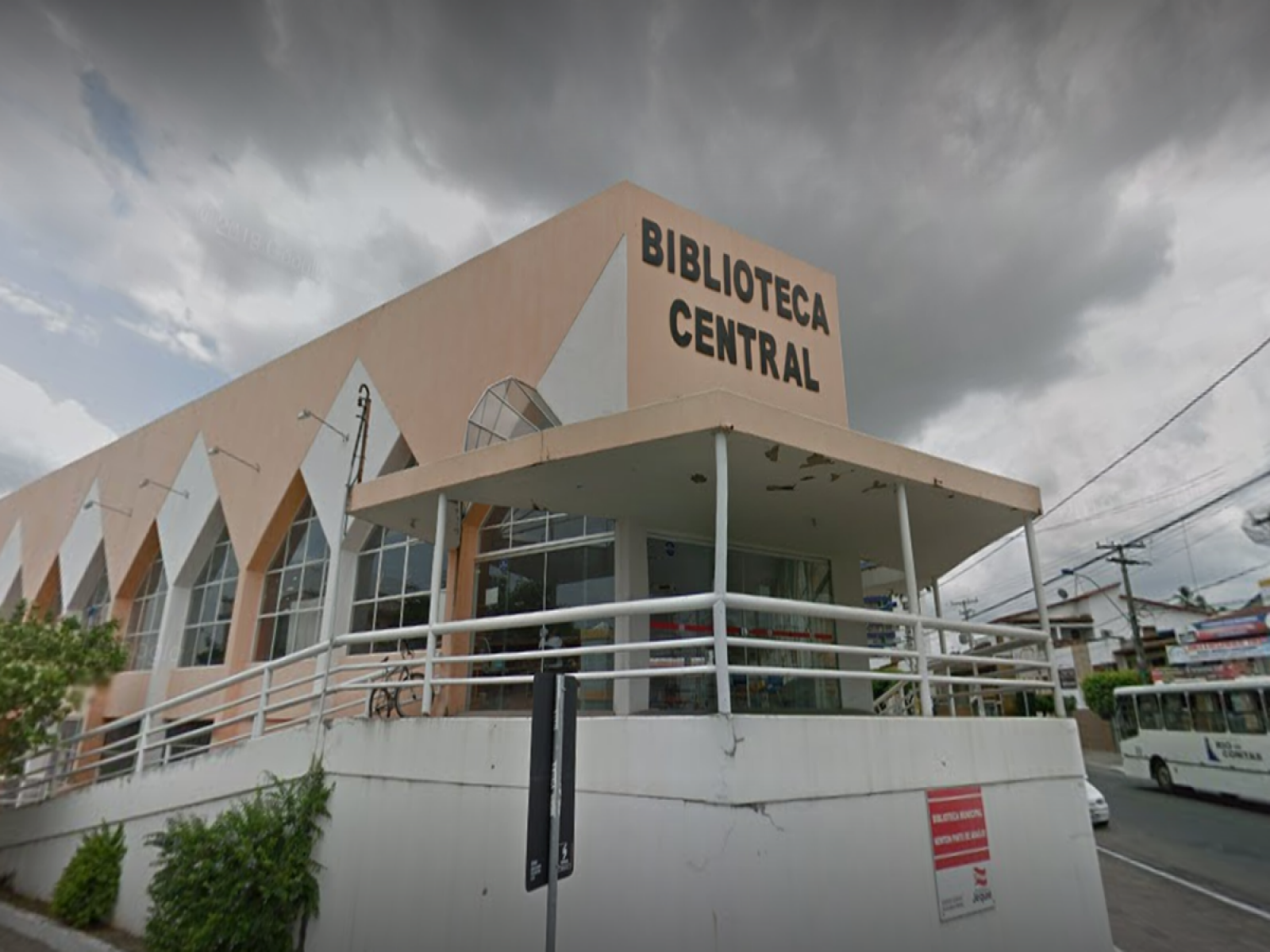 Tribunal de Justiça da Bahia determina suspensão imediata da venda do prédio da Biblioteca Central de Jequié