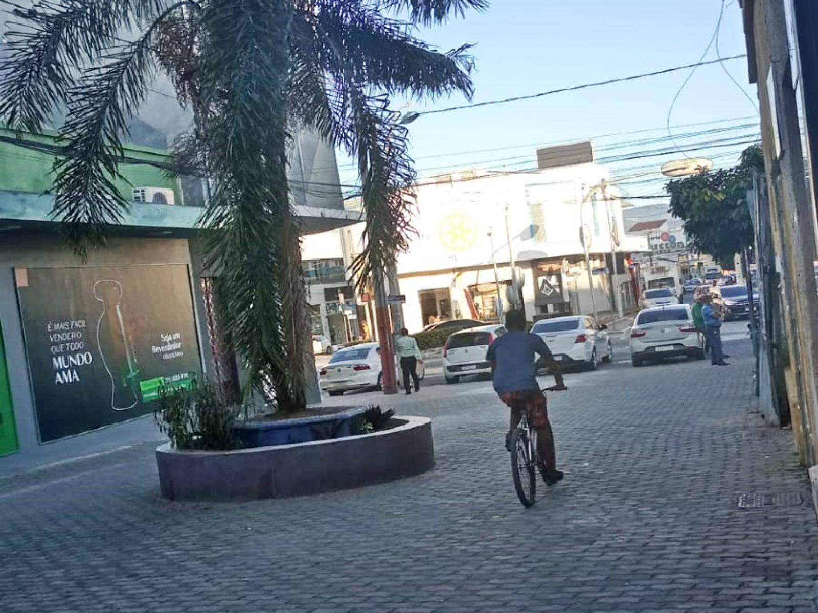 Ciclista baderneiros estão tirando o sossego de comerciantes e usuário do Calçadão da 7 de Setembro