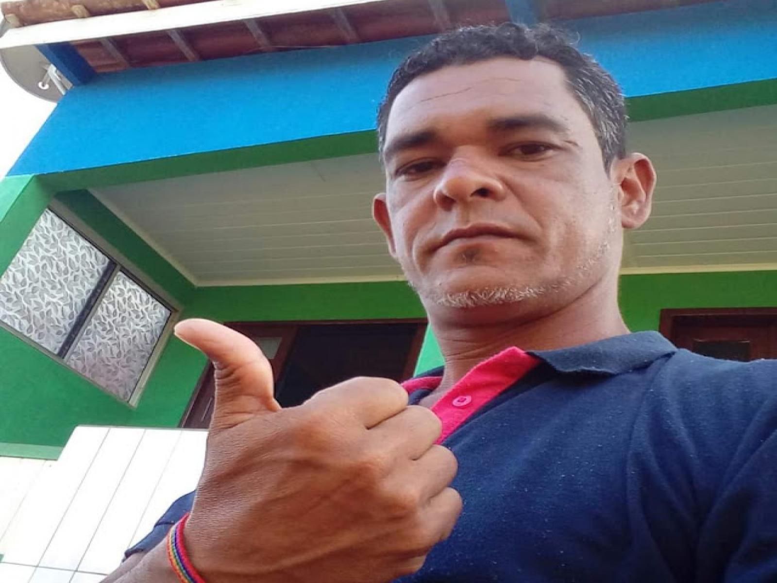 Homem é brutalmente assassinado a golpes de facão na zona rural do município de Una
