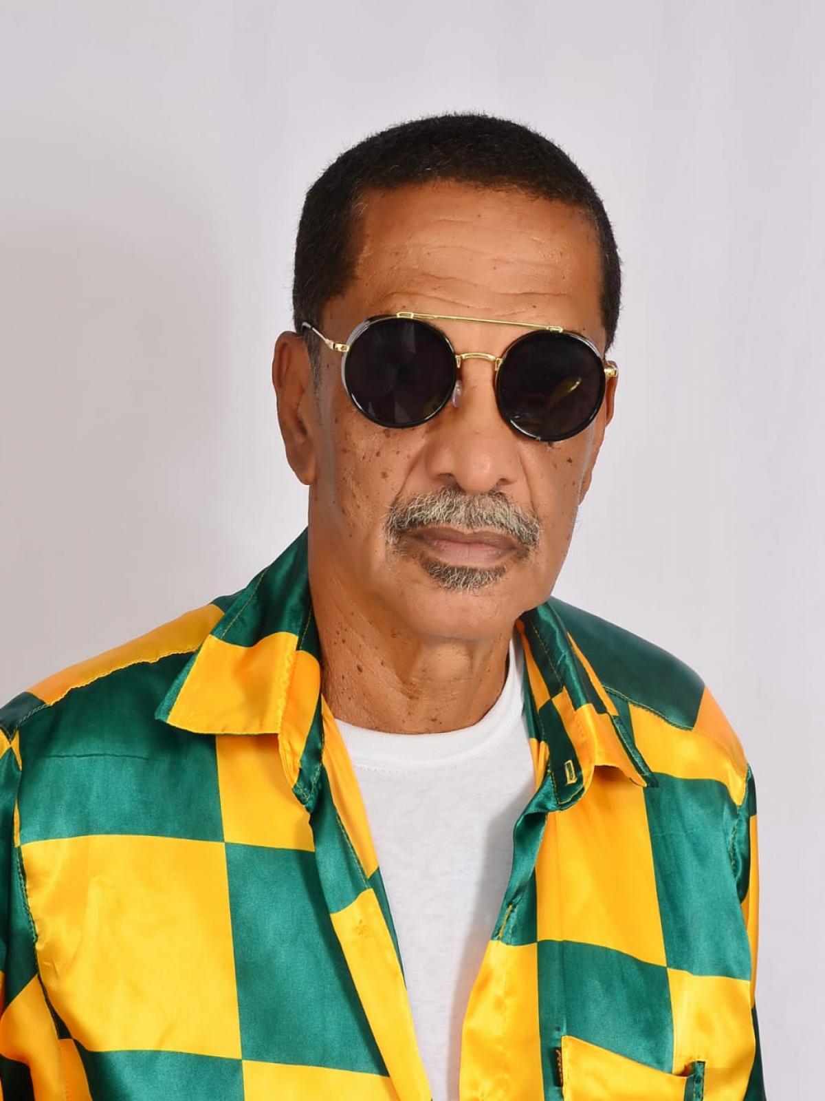 Coluna Jorge Barros: A LATA DO LIXO DA HISTÓRIA