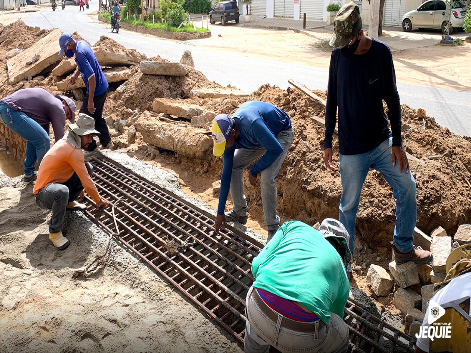 Prefeitura de Jequié segue com obras de drenagem pluvial por toda cidade