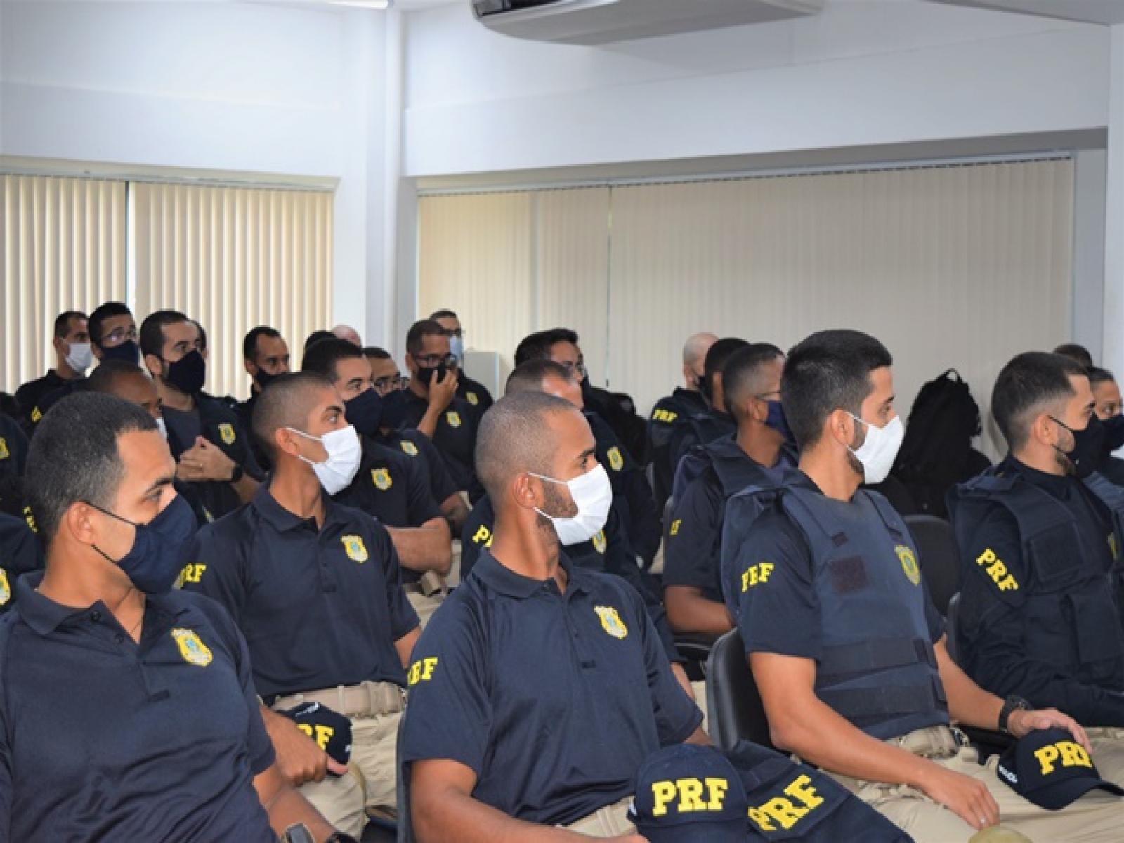 PRF inicia atividades de ambientação com novos policiais empossados na Bahia