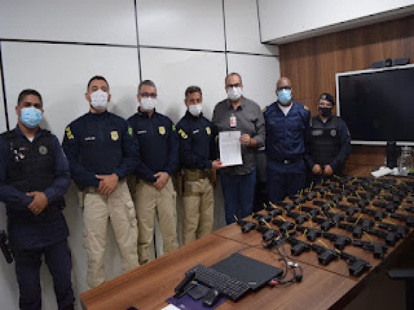 Polícia Rodoviária Federal realiza doação de armas e munições para a Guarda Municipal de Jequié
