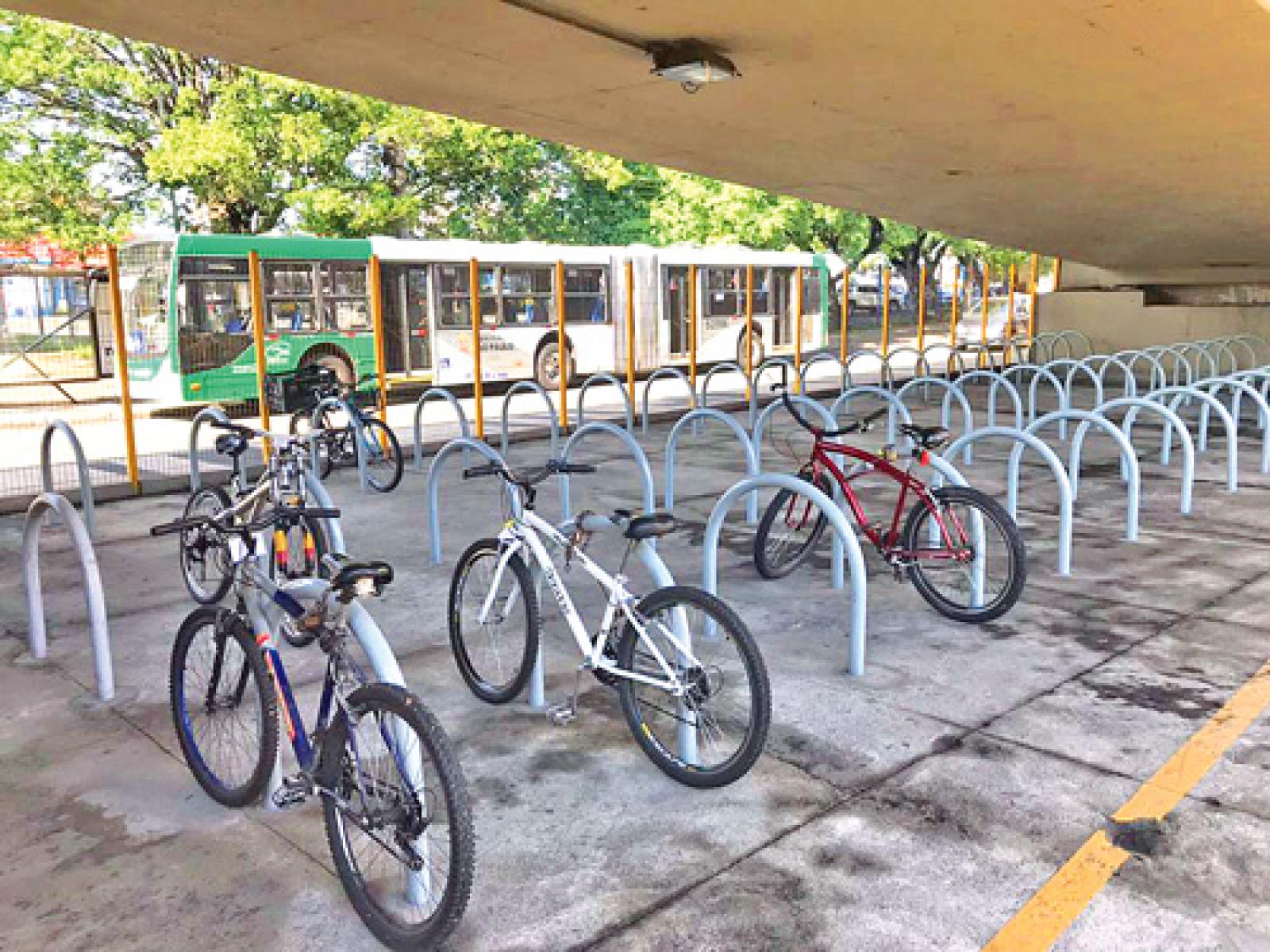 Bui Bulhões quer implantação de bicicletários em ruas da cidade