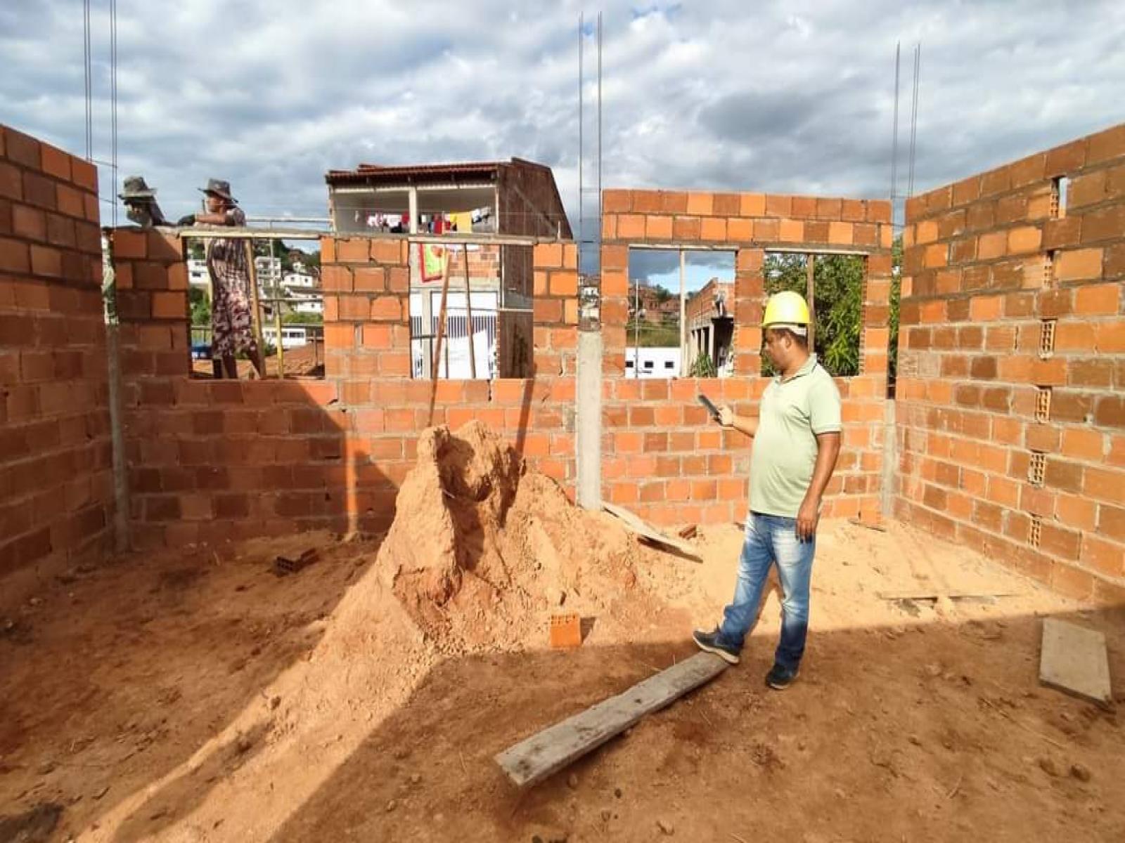 Itagi: Obras de ampliação da escola Almerinda