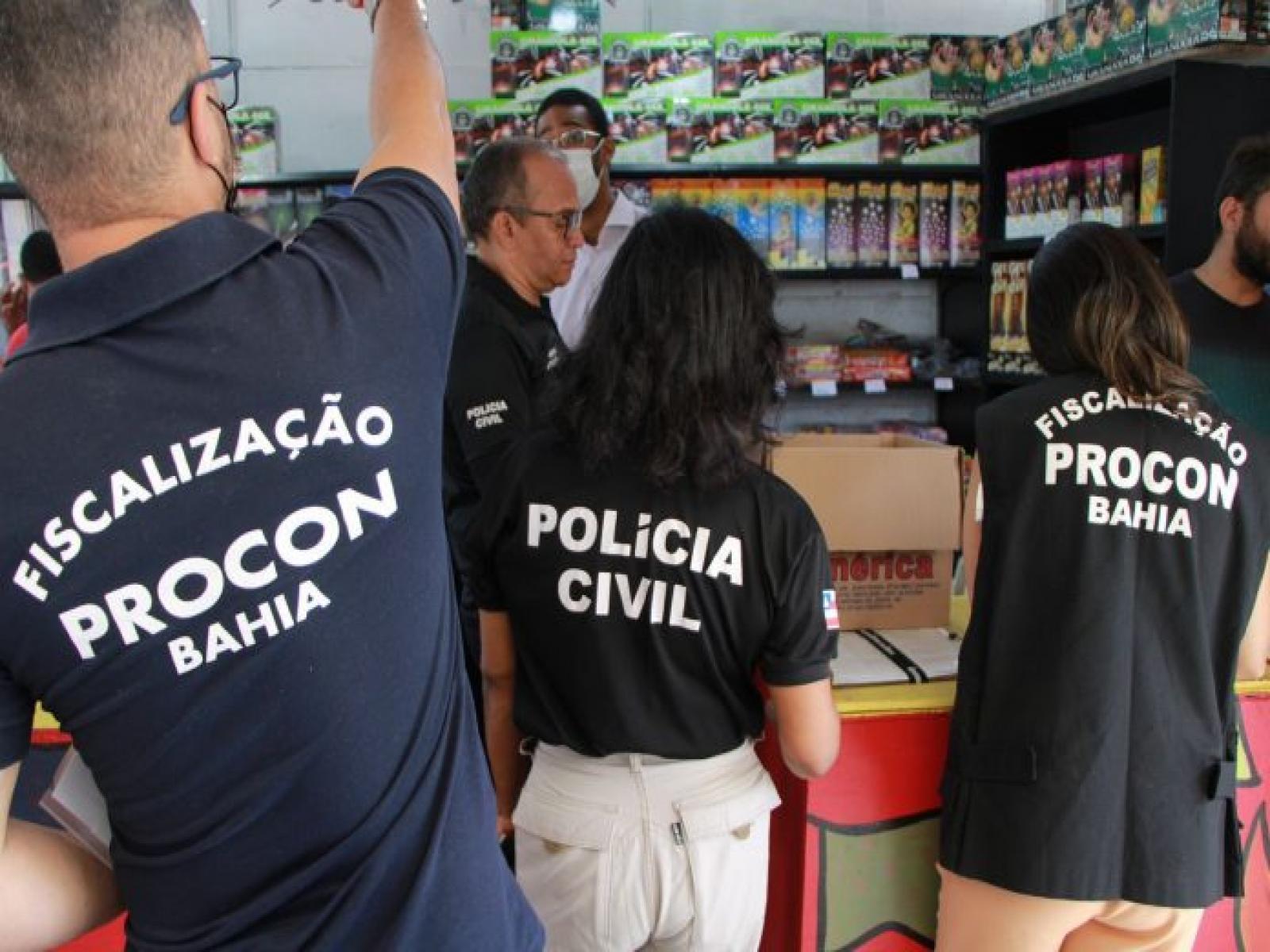 Operação fiscaliza venda de fogos de artifício
