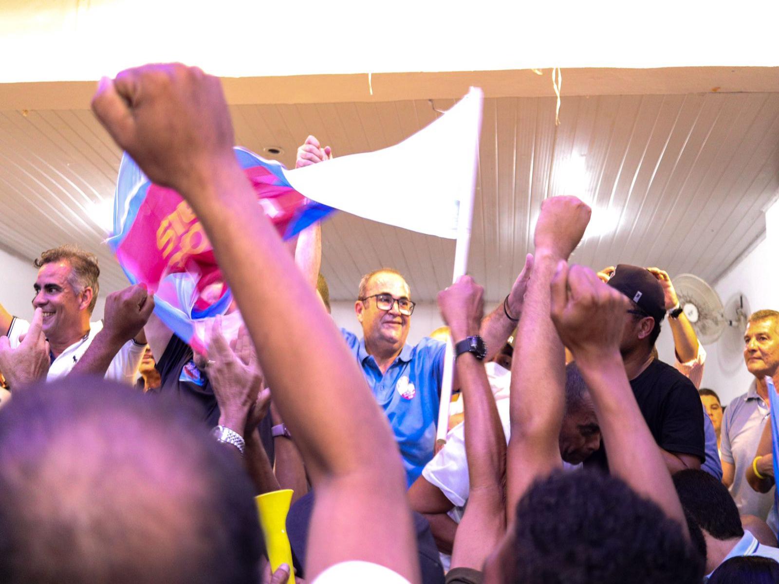 Pré-candidatura de Hassan com presença de ACM Neto, Cacá Leão e Zé Cocá leva multidão a evento em Jequié