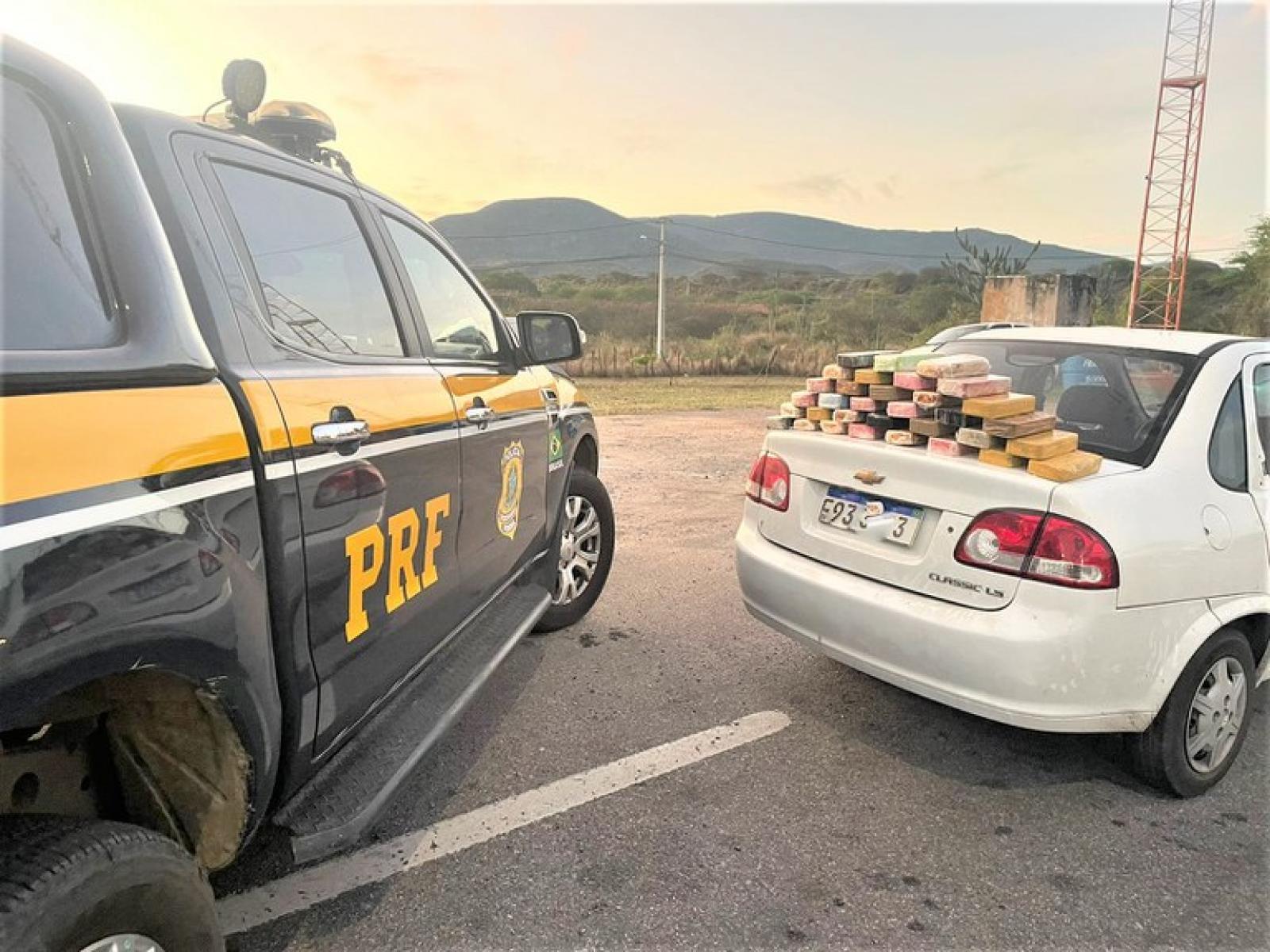 PRF apreende quase 35 Kg de pasta base de cocaína na BR 116, em Jequié