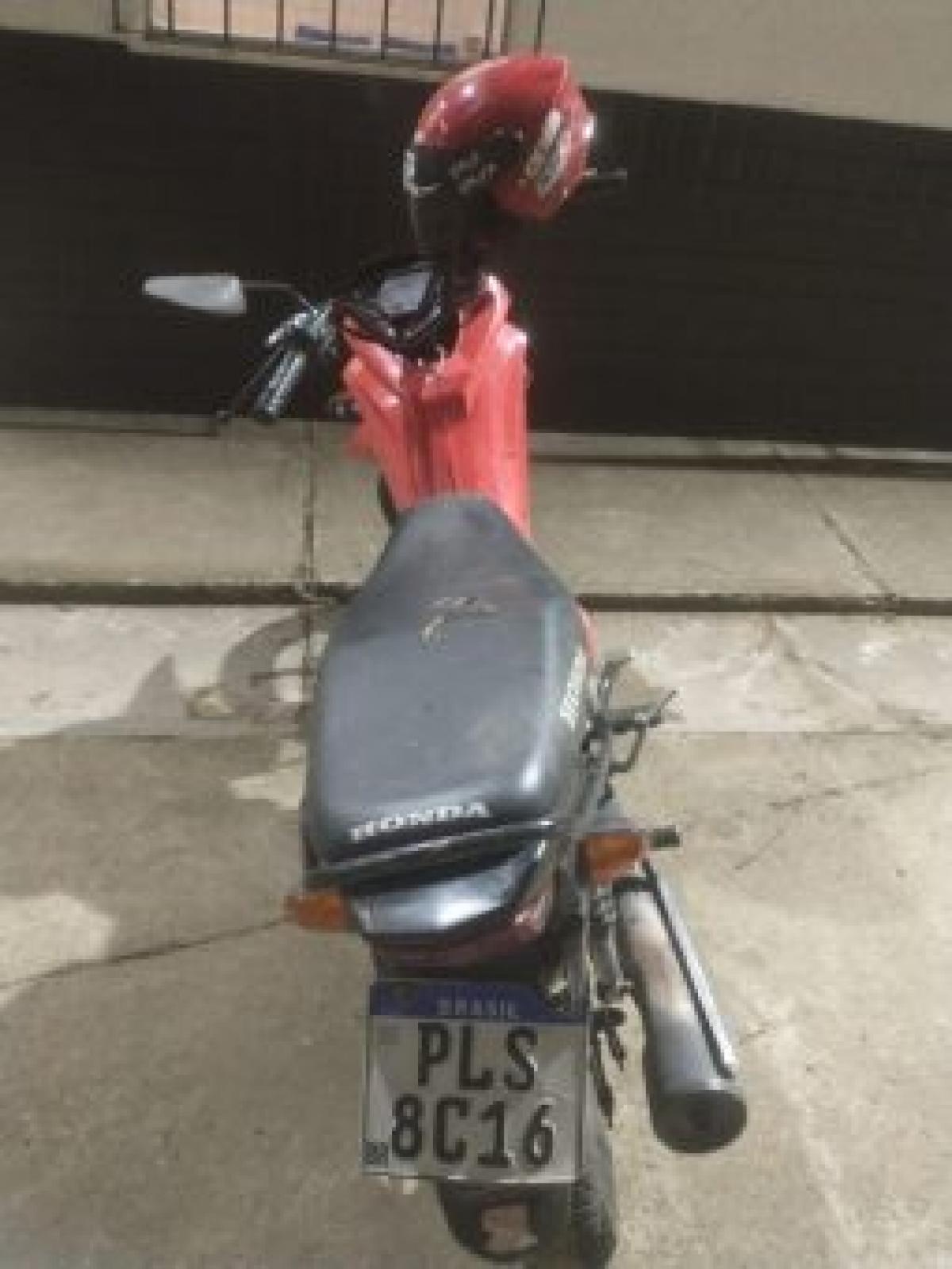 Ipiaú: Suspeito de atirar em homem para roubar moto foi preso pela PM no trevo da Atlantic Nickel