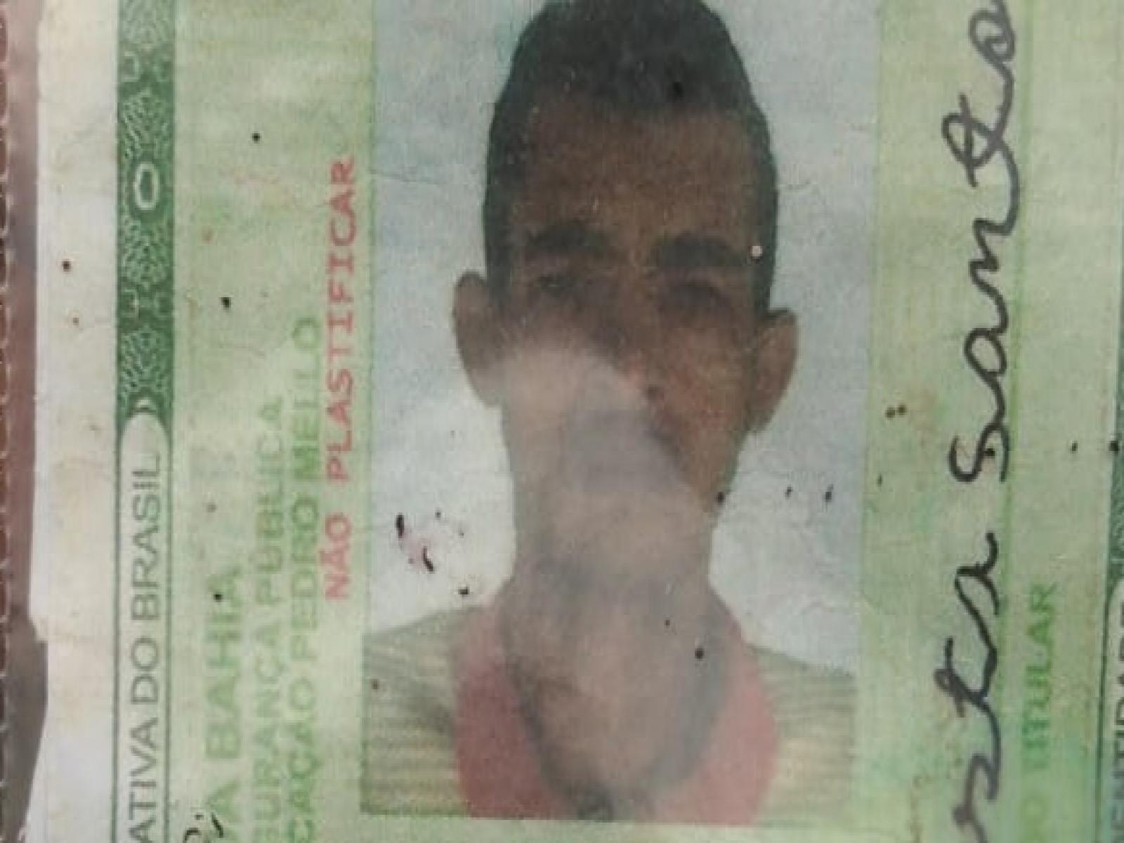 Homem morto a tiros no bairro Jequiezinho estava com maconha no bolso