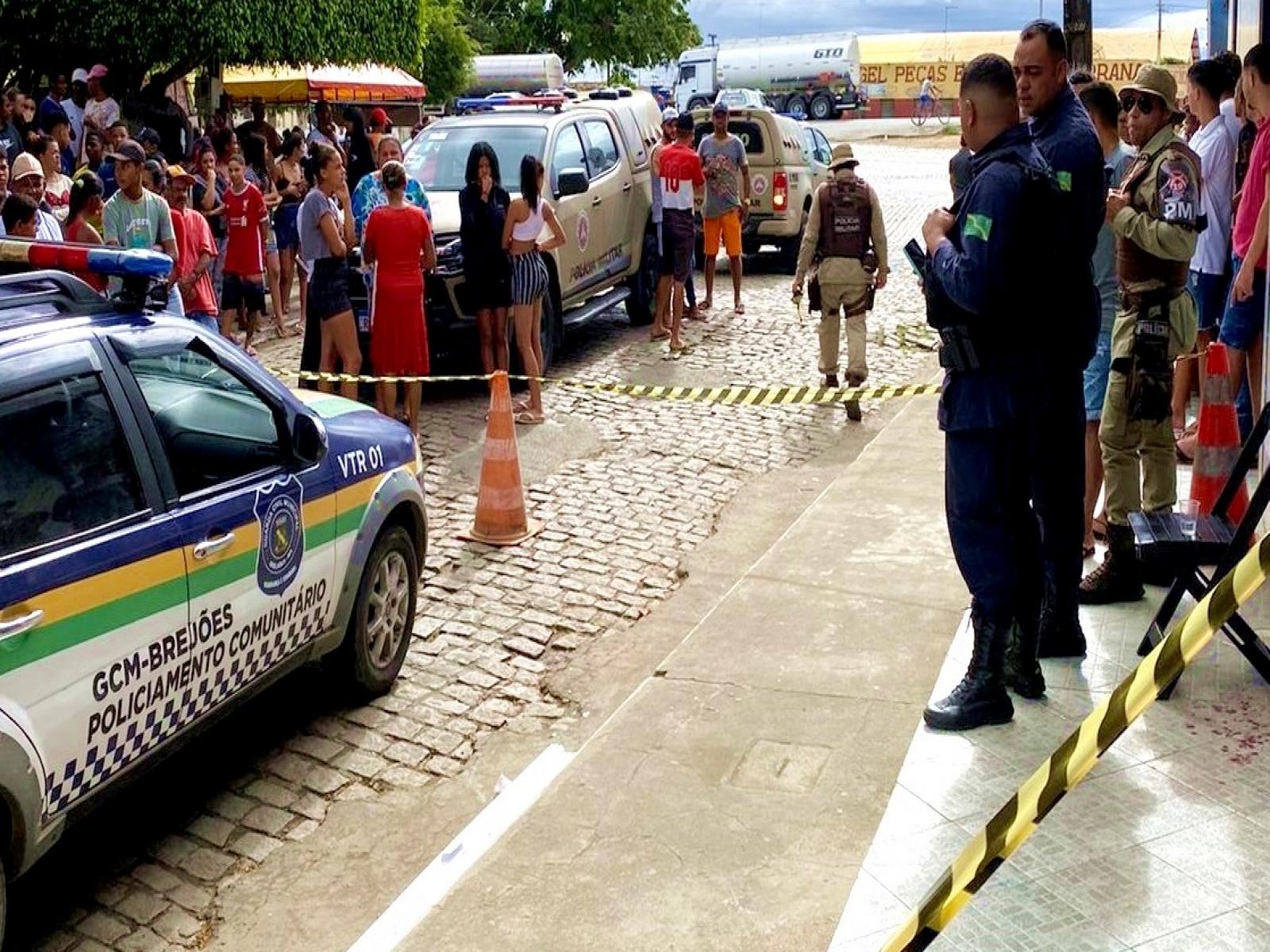 Jovem é morto a tiros e instrutor de Auto escola fica ferido no Distrito Serrana em Brejões.