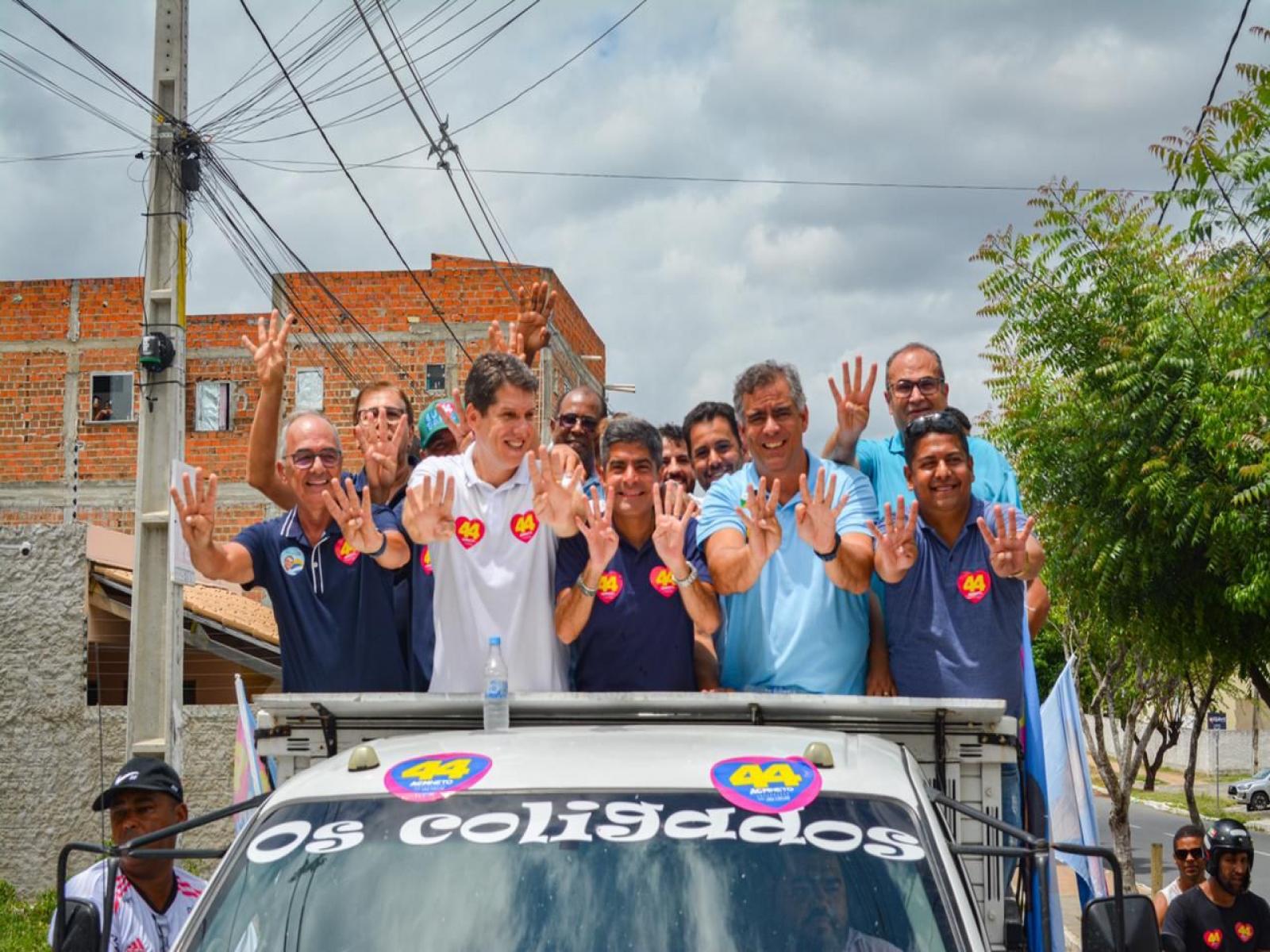 ACM Neto participa de carreata histórica articulada pelo prefeito Zé Cocá em Jequié