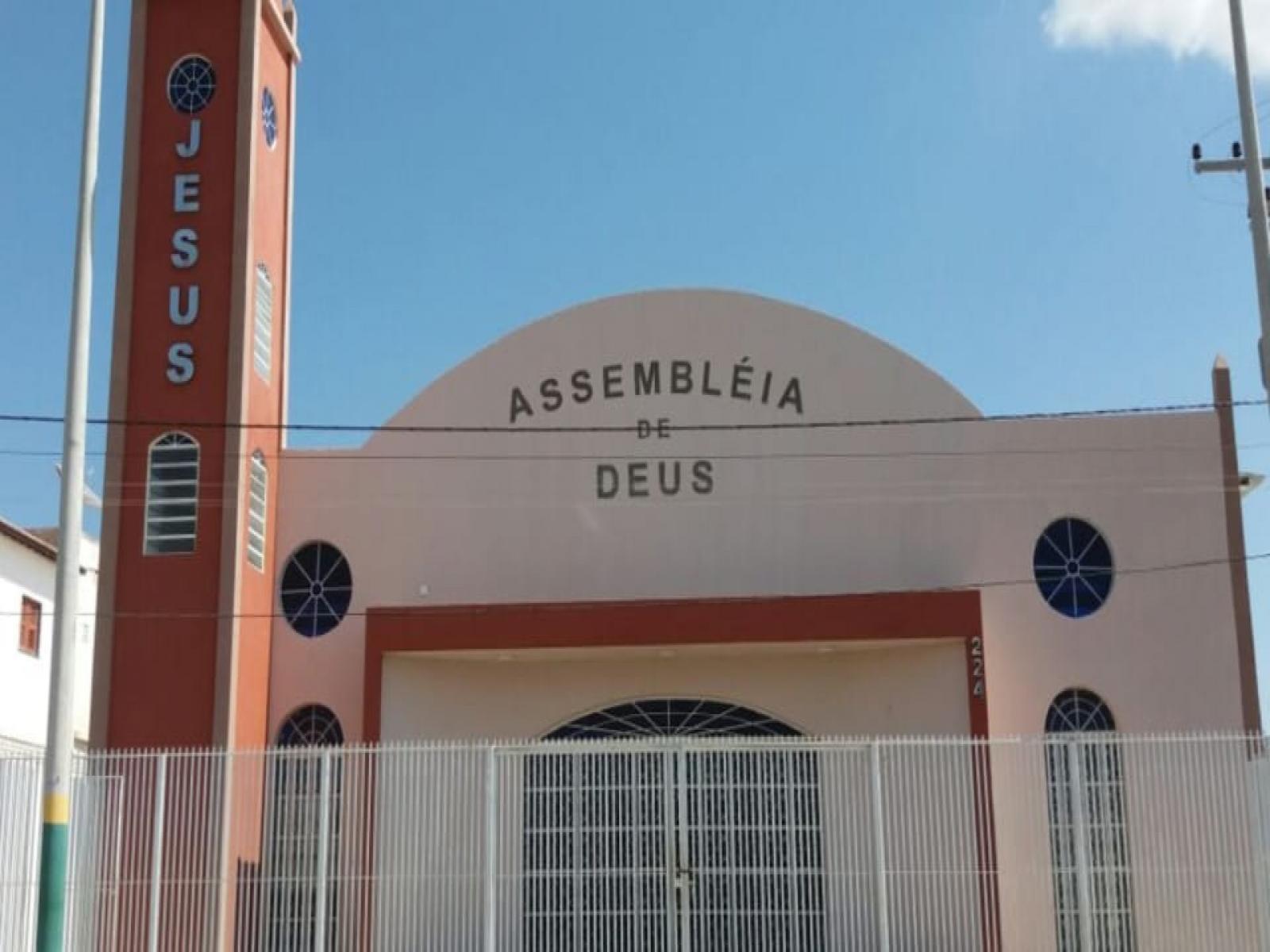 Coluna Jorge Barros: INTOLERÂNCIA RELIGIOSA, A TRÁGICA VEZ DE UM TEMPLO DA ASSEMBLEIA DE DEUS NO CEARÁ