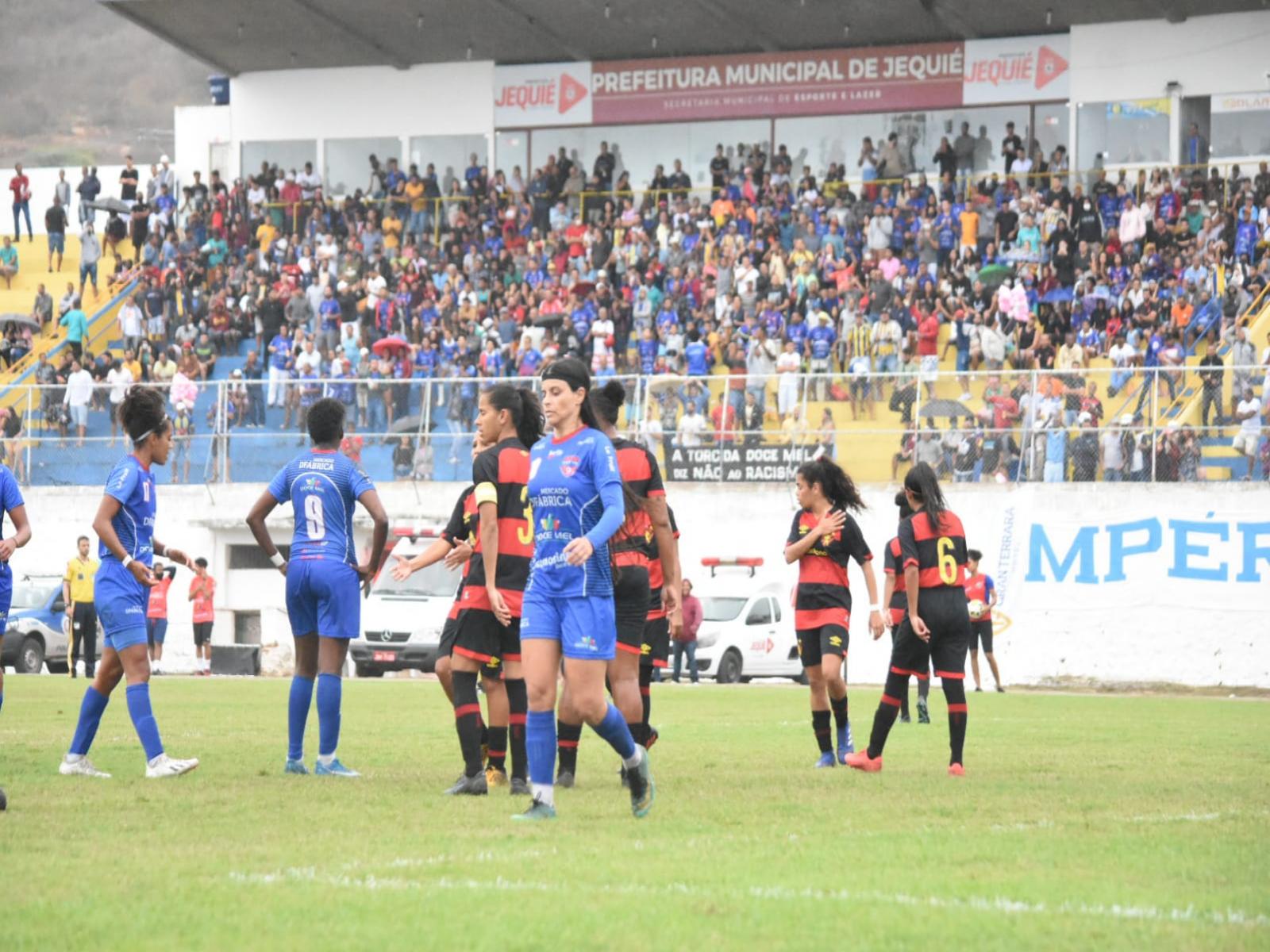 Doce Mel luta até o fim e se despede do Campeonato Brasileiro com um empate de 1 x 1 contra o Sport.