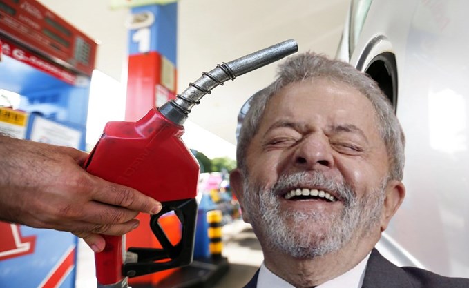 Gasolina ficou 12% mais cara depois que Lula assumiu governo Gasolina ficou 12% mais cara depois que Lula assumiu governo