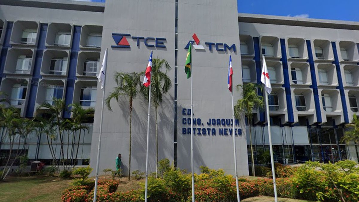 CINCO PREFEITURAS TÊM CONTAS APROVADAS PELO TCM; AS DE ENCRUZILHADA SÃO REJEITADAS CINCO PREFEITURAS TÊM CONTAS APROVADAS PELO TCM; AS DE ENCRUZILHADA SÃO REJEITADAS