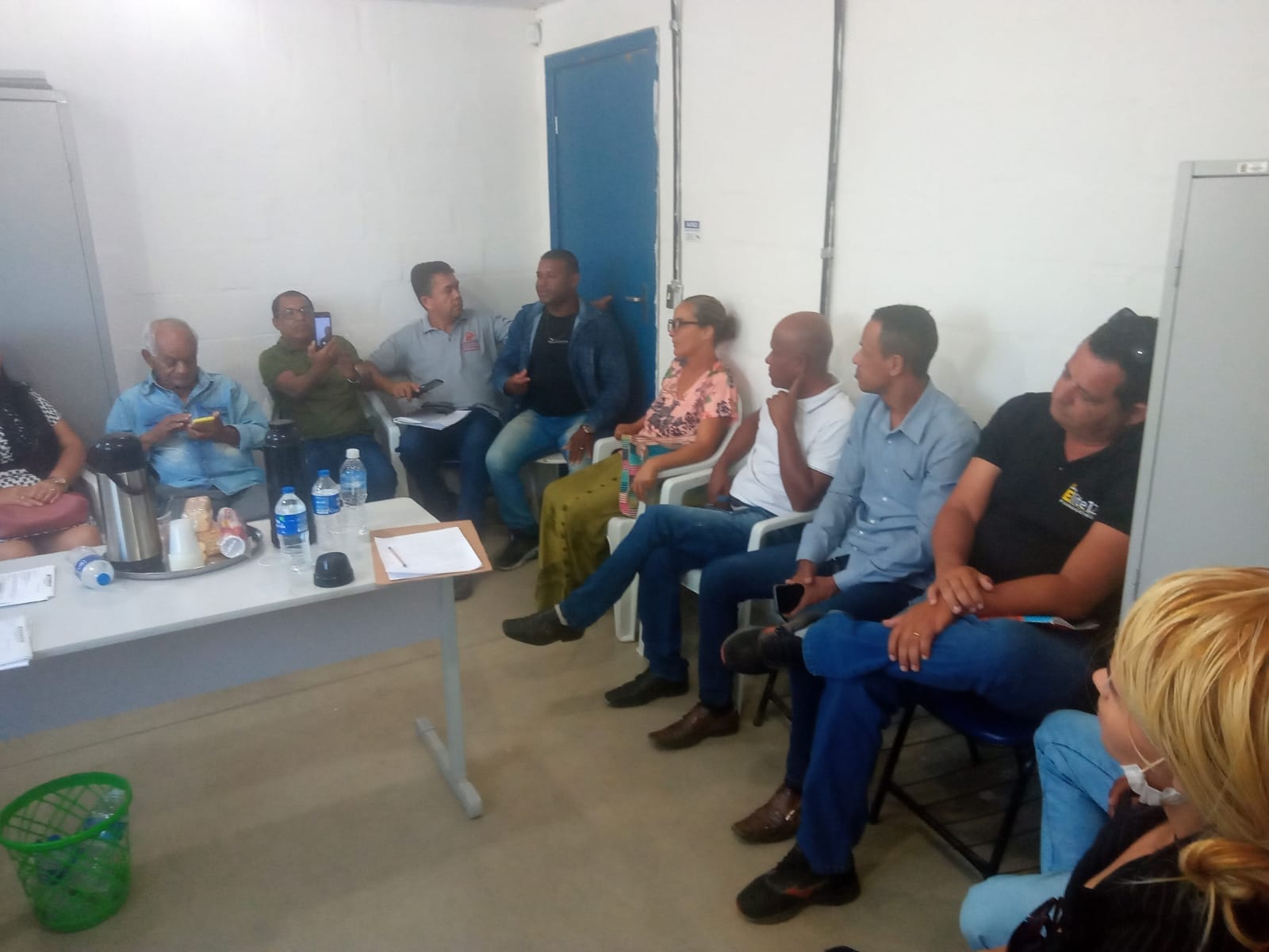 PREFEITO ZÉ COCÁ SE REÚNE COM DIRETORES DA CENASC
