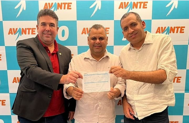 Jitaúna: Prefeito Marcelo Pecorelli filiou-se ao partido político AVANTE Jitaúna: Prefeito Marcelo Pecorelli filiou-se ao partido político AVANTE