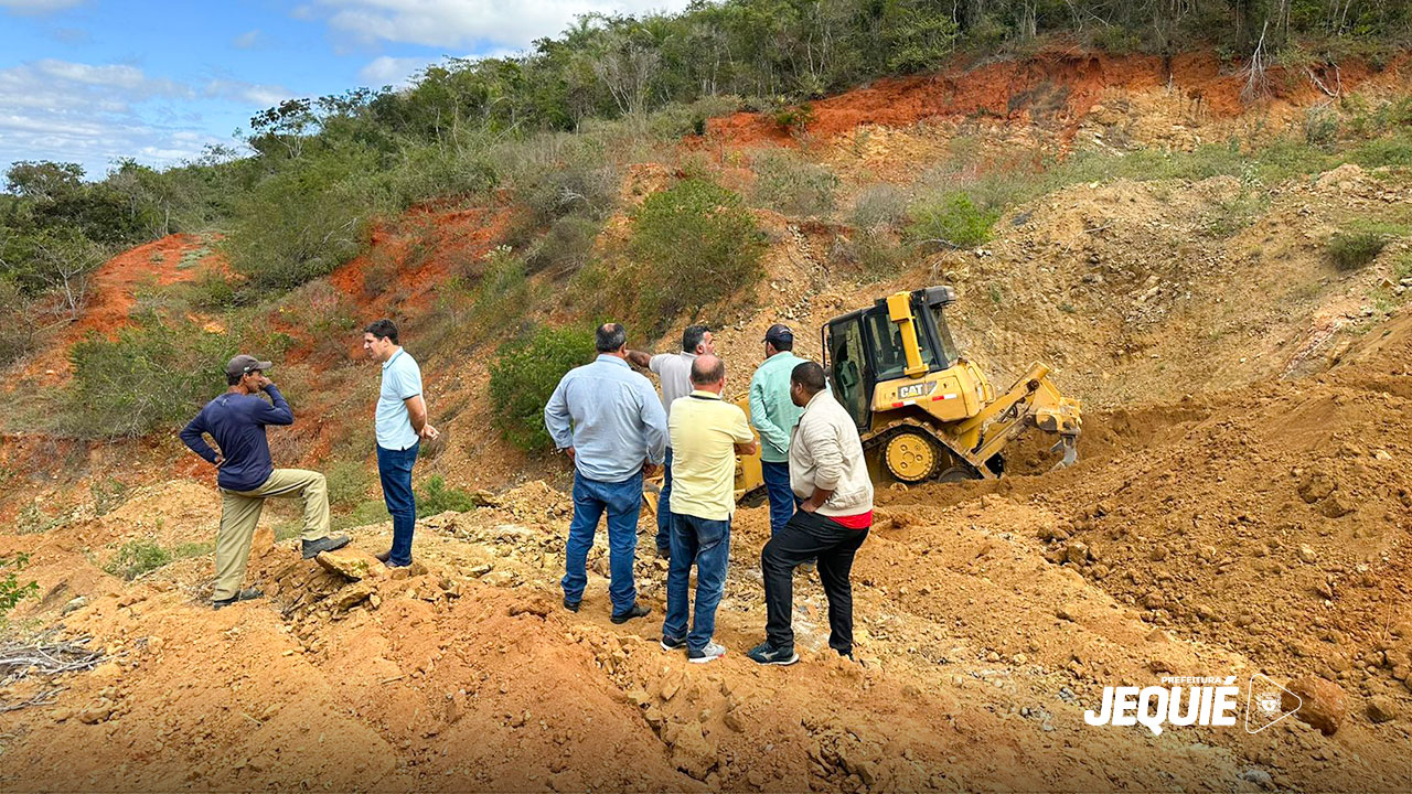 Prefeitura de Jequié intensifica operação de recuperação de estradas vicinais e contempla novas comunidades rurais do município Prefeitura de Jequié intensifica operação de recuperação de estradas vicinais e contempla novas comunidades rurais do município