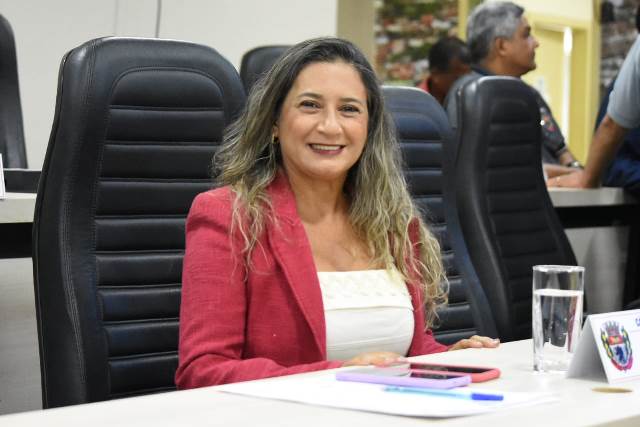 Moana Meira cobra implantação de senhas, em chamada de voz, nas Unidades de Saúde Moana Meira cobra implantação de senhas, em chamada de voz, nas Unidades de Saúde